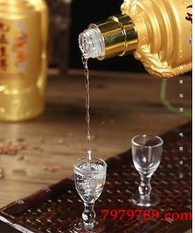 为什么精品白酒值得关注？怎么选购精品白酒好