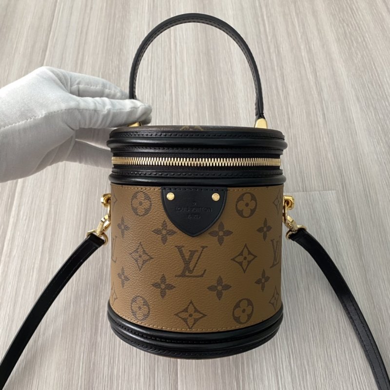 -- 电商货源怎么找 奢侈品包包批发厂家直销 一件代发供货商 一件代发的货源 有货源怎么找电商代卖