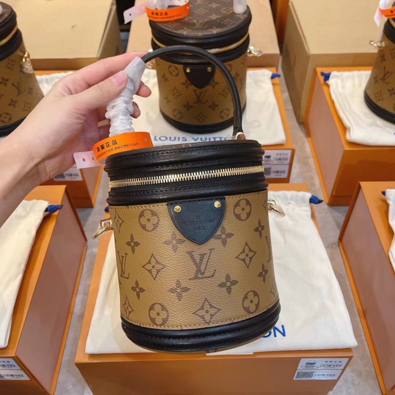 Lv Gucci Chanel奢侈品包包广州工厂复刻，专柜品质