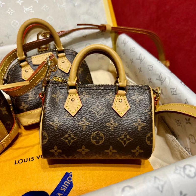 Lv Gucci Chanel复刻奢侈品包包免费代理，顺丰直发